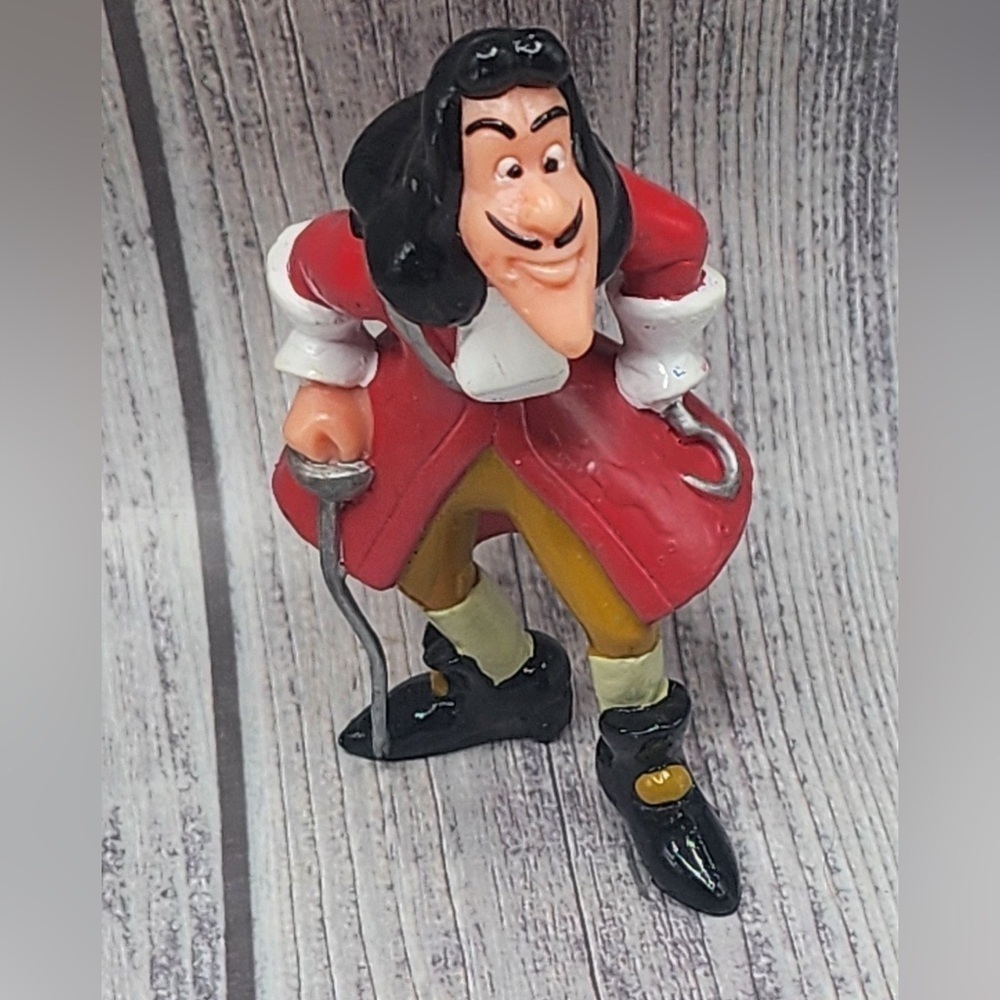 DISNEY PETER PAN CAPTAIN HOOK 3" TOY FIGURE CAKE TOPPER